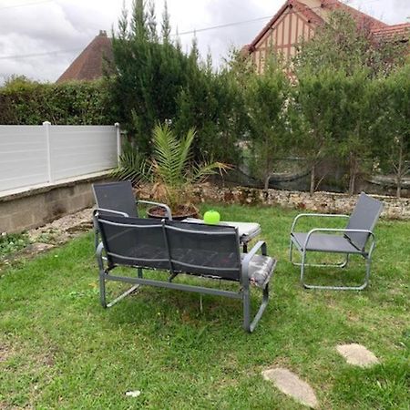 Maisonette Avec Jardin Евре Екстер'єр фото