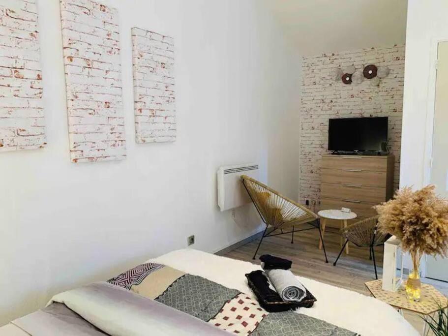 Maisonette Avec Jardin Евре Екстер'єр фото